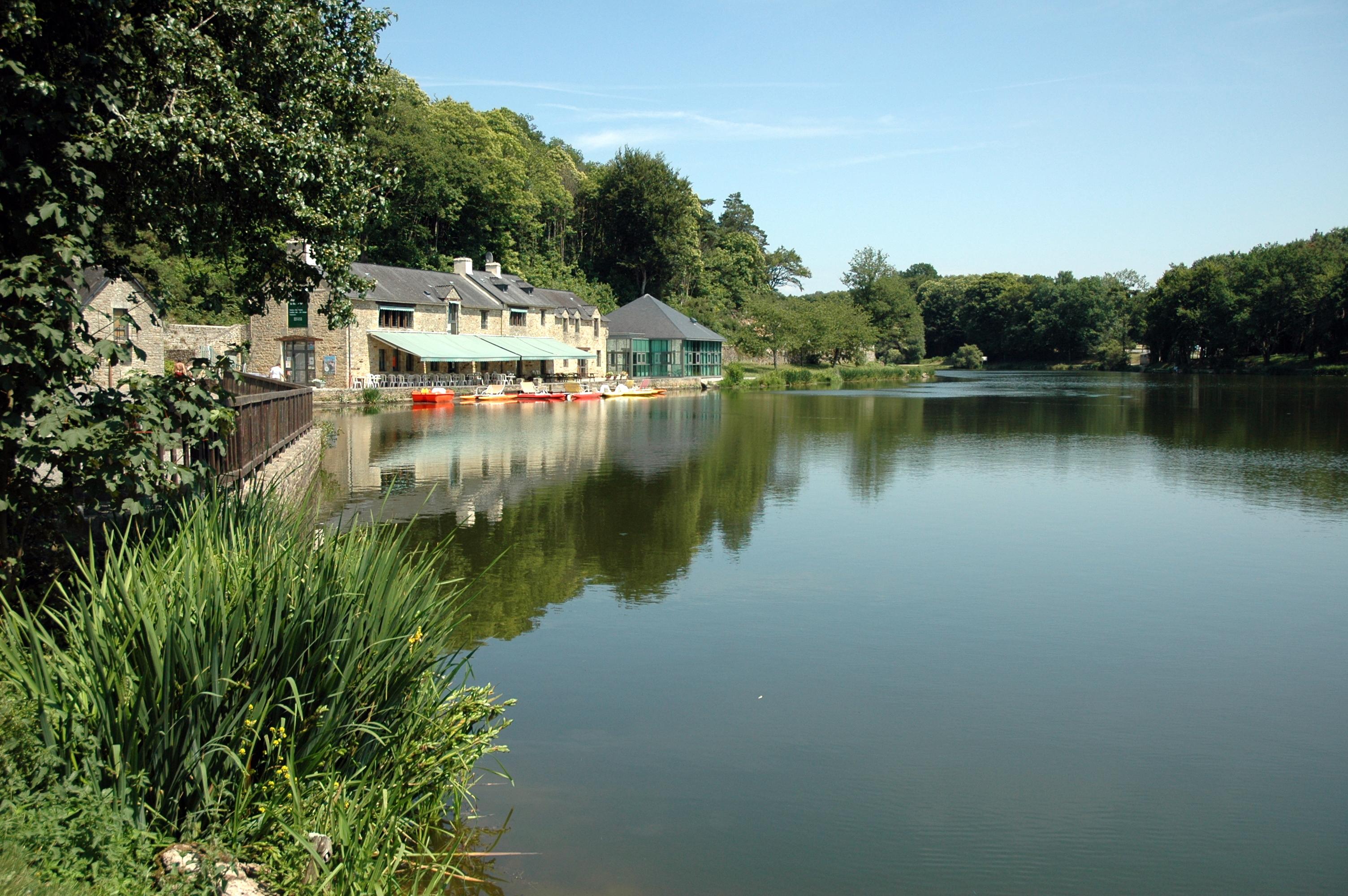 Terres De France - Le Domaine Du Moulin Neuf Rochefort-en-Terre Exterior foto